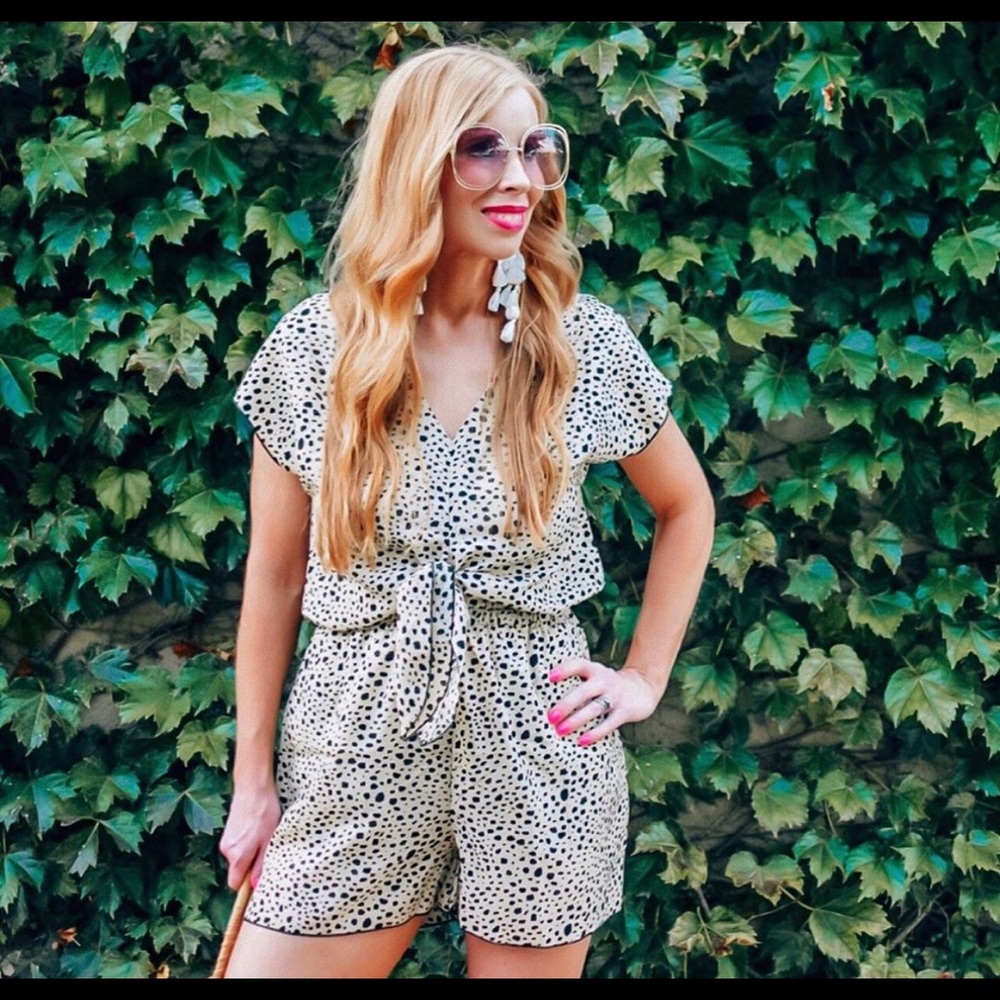 NWT Reoria leopard romper size Medium